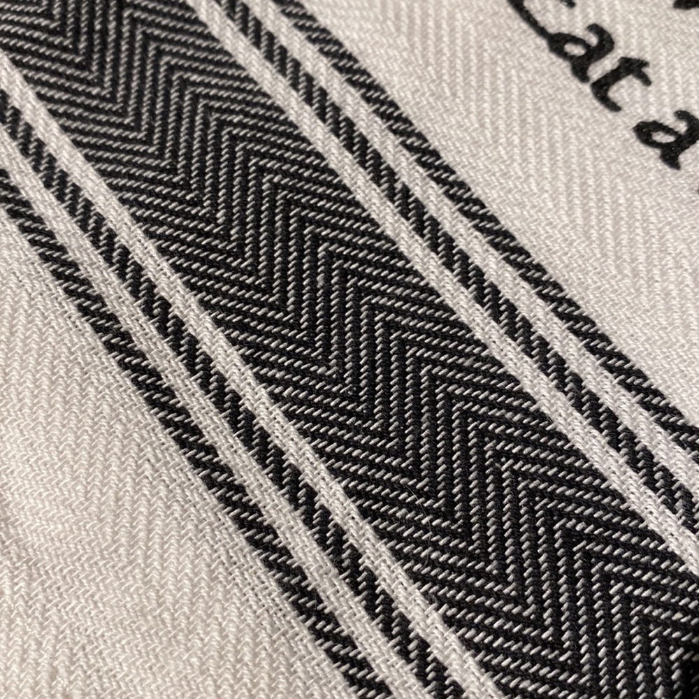 Clever Tea Towel - Picture 2 of 3